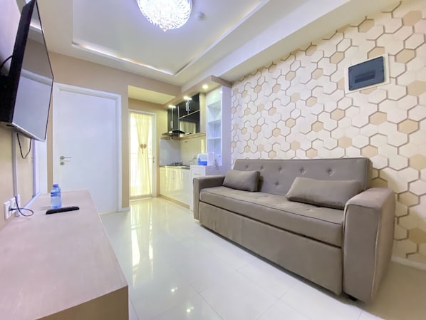 TV - Artsy 2Br Apartment At Parahyangan Residence (Bandung)