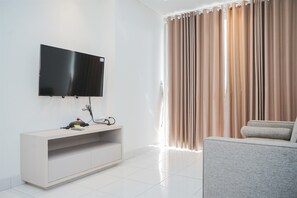 TV - Comfort And Simple 1Br At Casa De Parco Apartment (South Tangerang)