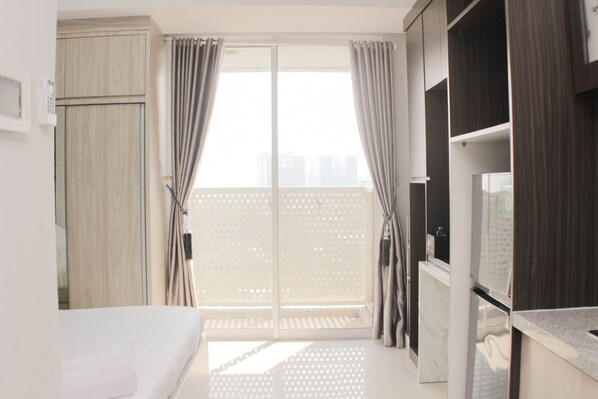 Interior - Nice And Comfy Studio West Vista Apartment (Jakarta)