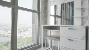 Apartemen | 1 kamar tidur, Wi-Fi gratis, dan didekorasi berbeda-beda