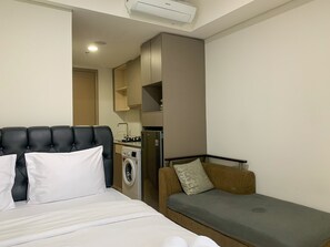 1 habitación, decoración personalizada y muebles diferentes