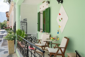 Terrace/patio - Holiday Home Villa Maria and Dimosthenis with Sea View, Garden & Wi-Fi (Kalamata)