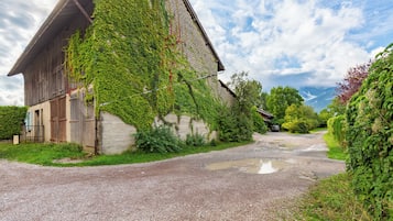 Enceinte de lâhĂ©bergement