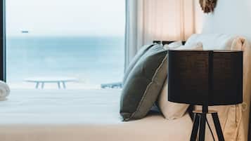 Premium bedding, in-room safe, individually decorated