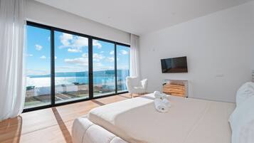 Luxury Villa, 4 Bedrooms, Ocean View, Beachfront | Premium bedding, in-room safe, individually decorated