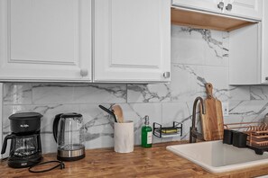Fridge, microwave, oven, stovetop - Center of Little Italy #1 (Cleveland)