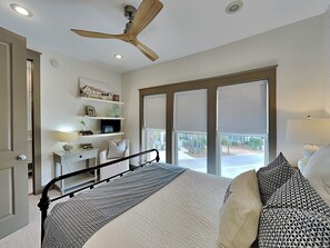 4 habitaciones, tabla de planchar con plancha, wifi y ropa de cama 