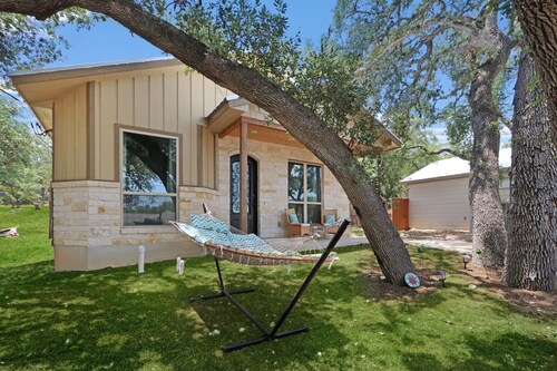 Comal Cottage | 3BR Canyon Lake Home + Pet Friendly!