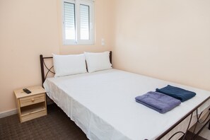 2 bedrooms, iron/ironing board, free WiFi, bed sheets - Delightful Apartment with amazing view (Elliniko-Argyroupoli)