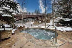 Condo, 1 Bedroom | Outdoor spa tub
