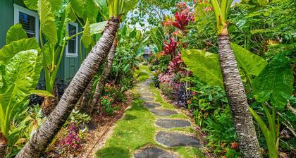 Hale Alaula, Elegant Hawaiian Home at exclusive Sunset Drive