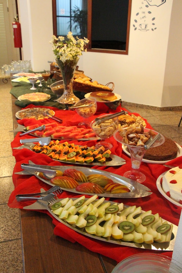 Desayuno buffet incluido todos los días