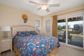 5 bedrooms, iron/ironing board, free WiFi, bed sheets