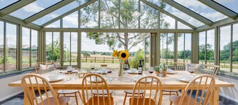 Fairstead - Four Bedroom House, Sleeps 8