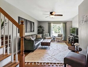 TV, fireplace, offices