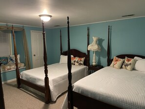 5 Schlafzimmer, Schreibtisch, Bügeleisen/Bügelbrett, kostenloses WLAN