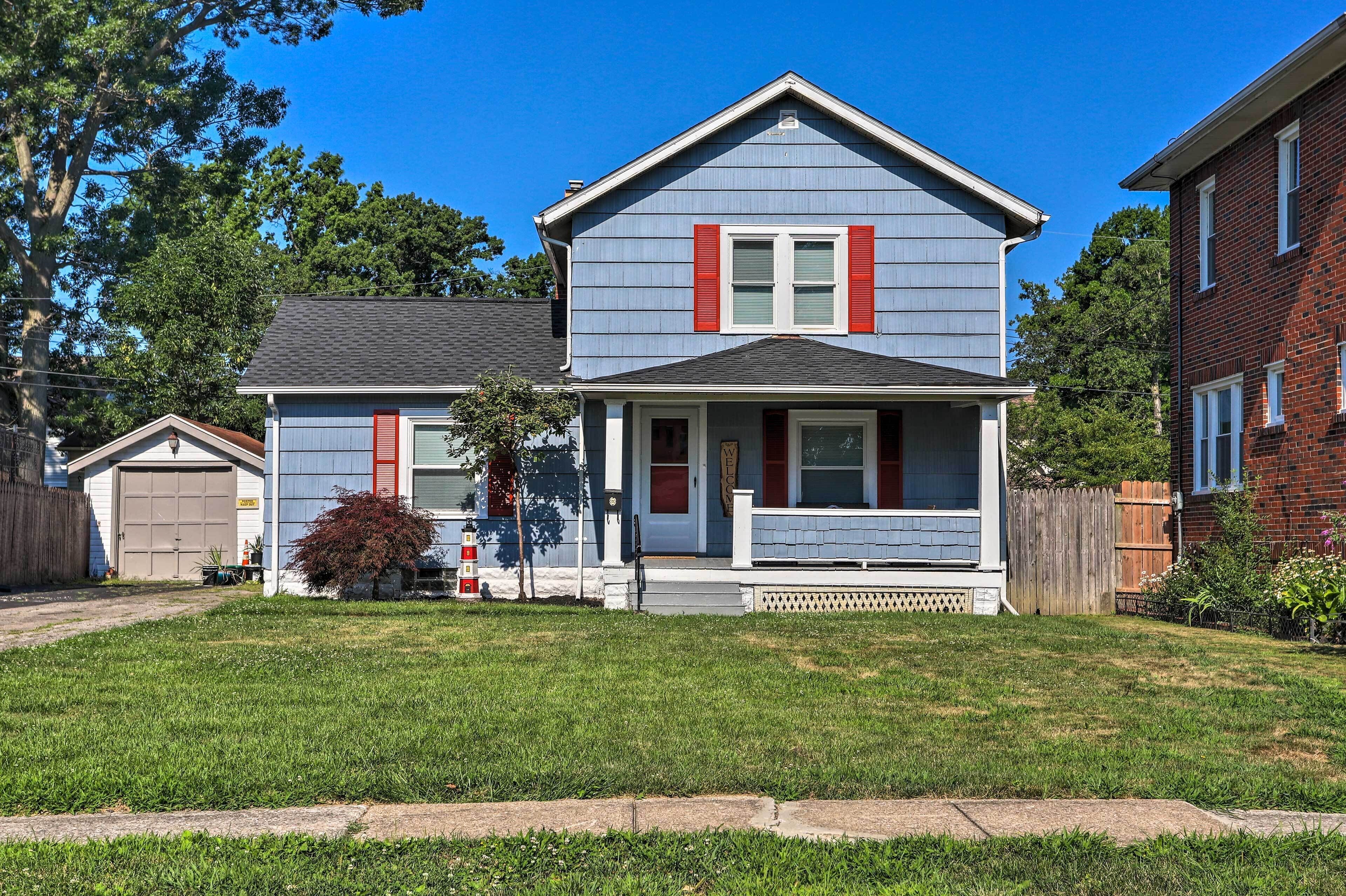 Lorain Lake Cottage < 1 Mi to Lake Erie Fun!
