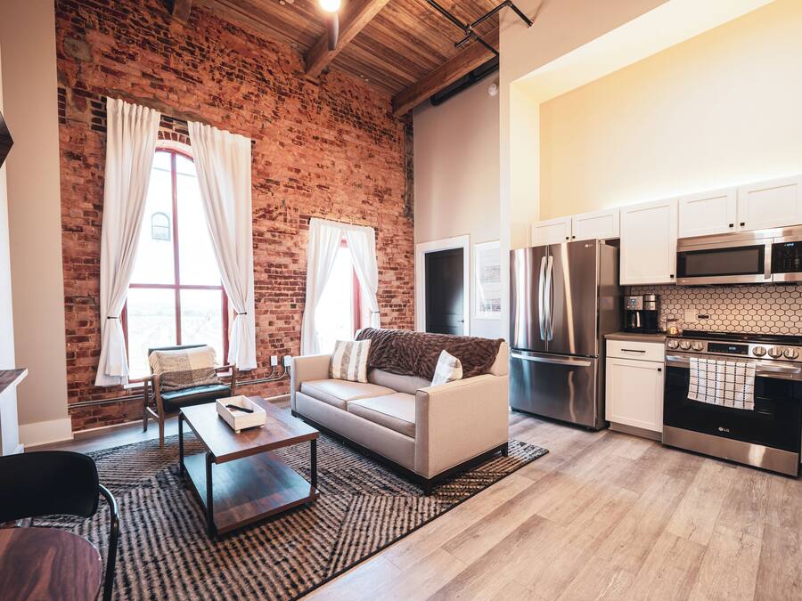 1 Bedroom Suite, Room 6