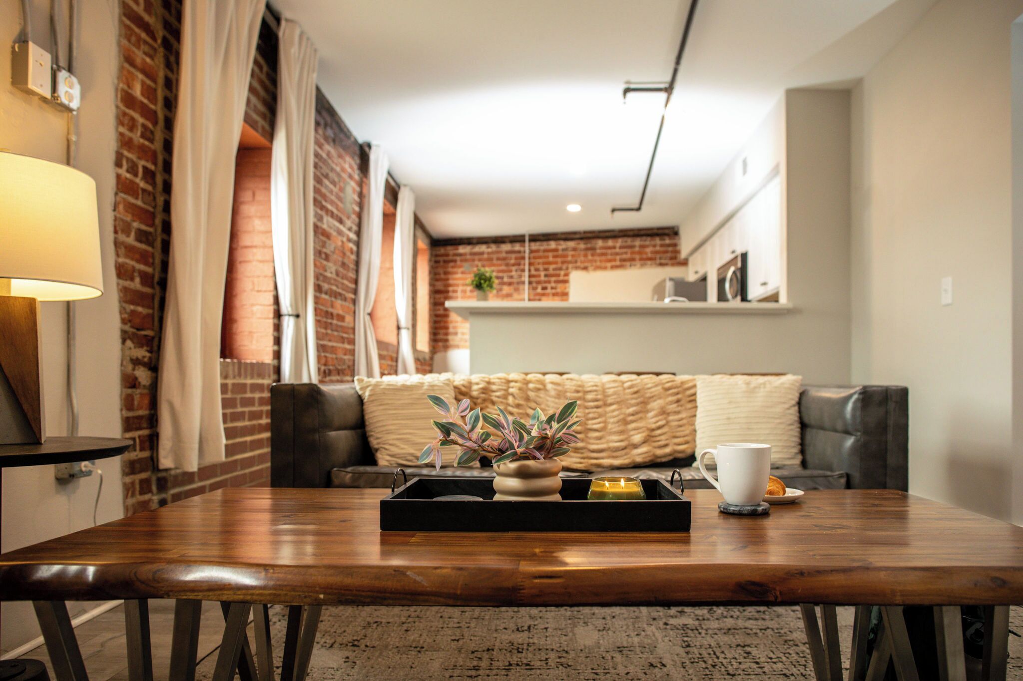 3 Bedroom Suite, Ground Floor, Room 1 | Living area