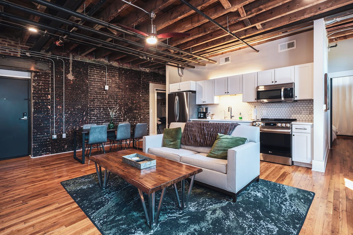 Premium Loft | 1 bilik tidur, peralatan tempat tidur premium, seterika/papan seterika