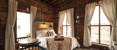 Studio Suite, Top Floor, Room 14 | Literie de qualité supérieure, décoration personnalisée