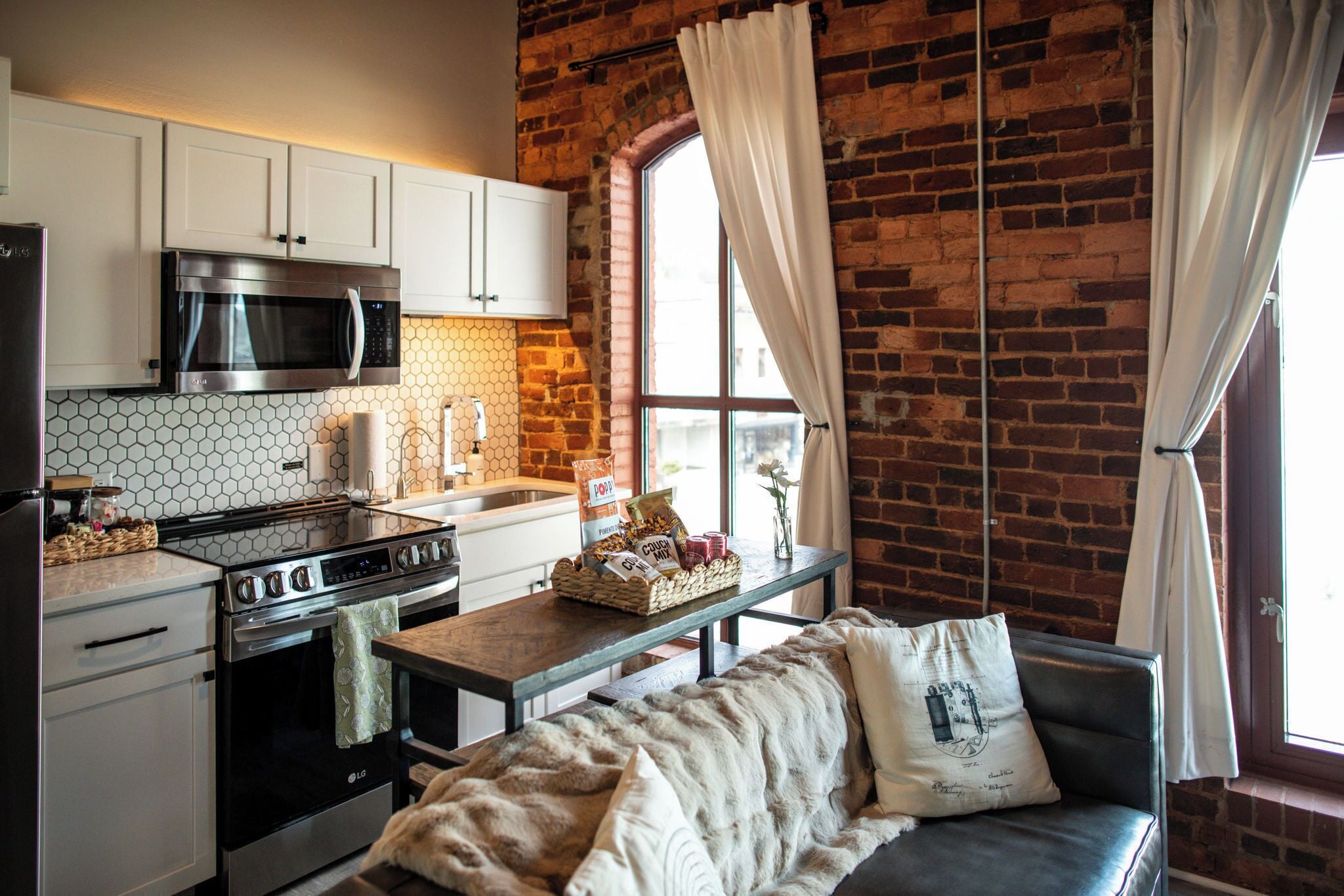 1 Bedroom Suite, Room 11 | Living area | 45-inch Smart TV with cable channels, Netflix, streaming services