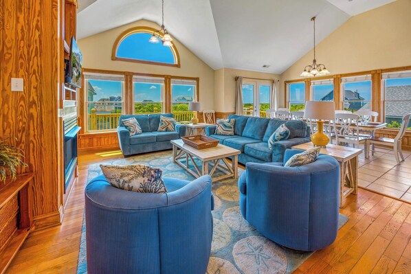 Televisión, reproductor de DVD y estéreo