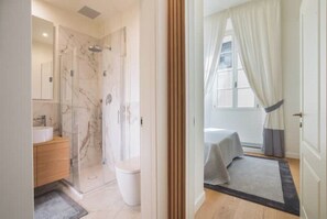 淋浴设施、坐浴桶