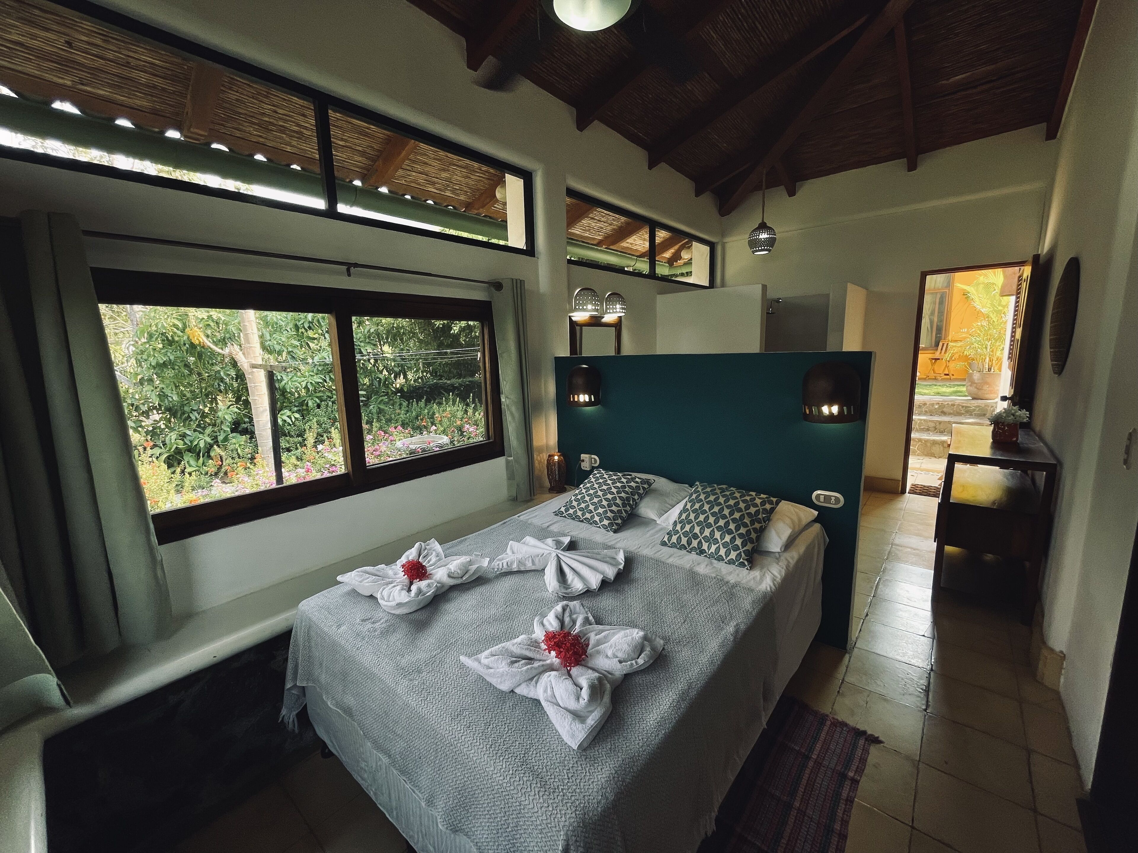 3 habitaciones, cuna de viaje, wifi gratis y ropa de cama 