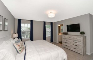 3 bedrooms, desk, iron/ironing board, WiFi