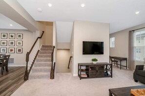 TV, offices - 3BR Home on Eckert Lane | Near Highland Square (Akron)