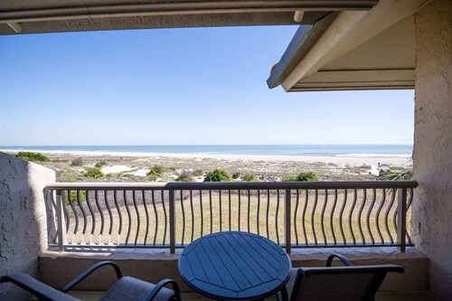 Sandcastle Court #276 - Single