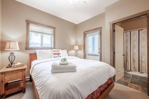 4 Schlafzimmer, Bügeleisen/Bügelbrett, kostenloses WLAN, Bettwäsche