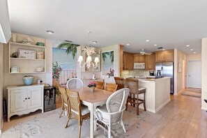 Dining - Gorgeous Oceanfront Residence at Sunset South (Sanibel)