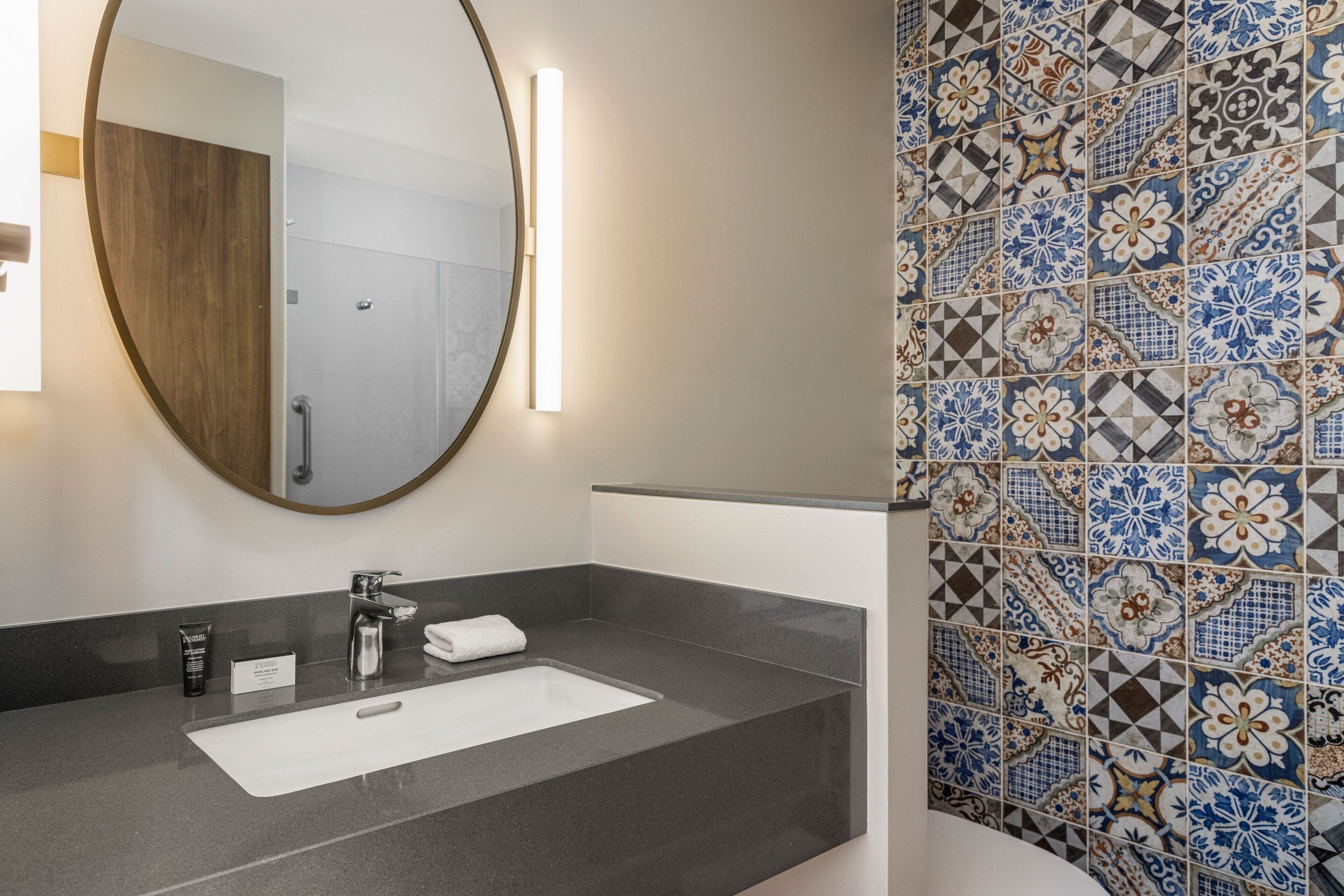 shower, towels, soap, shampoo