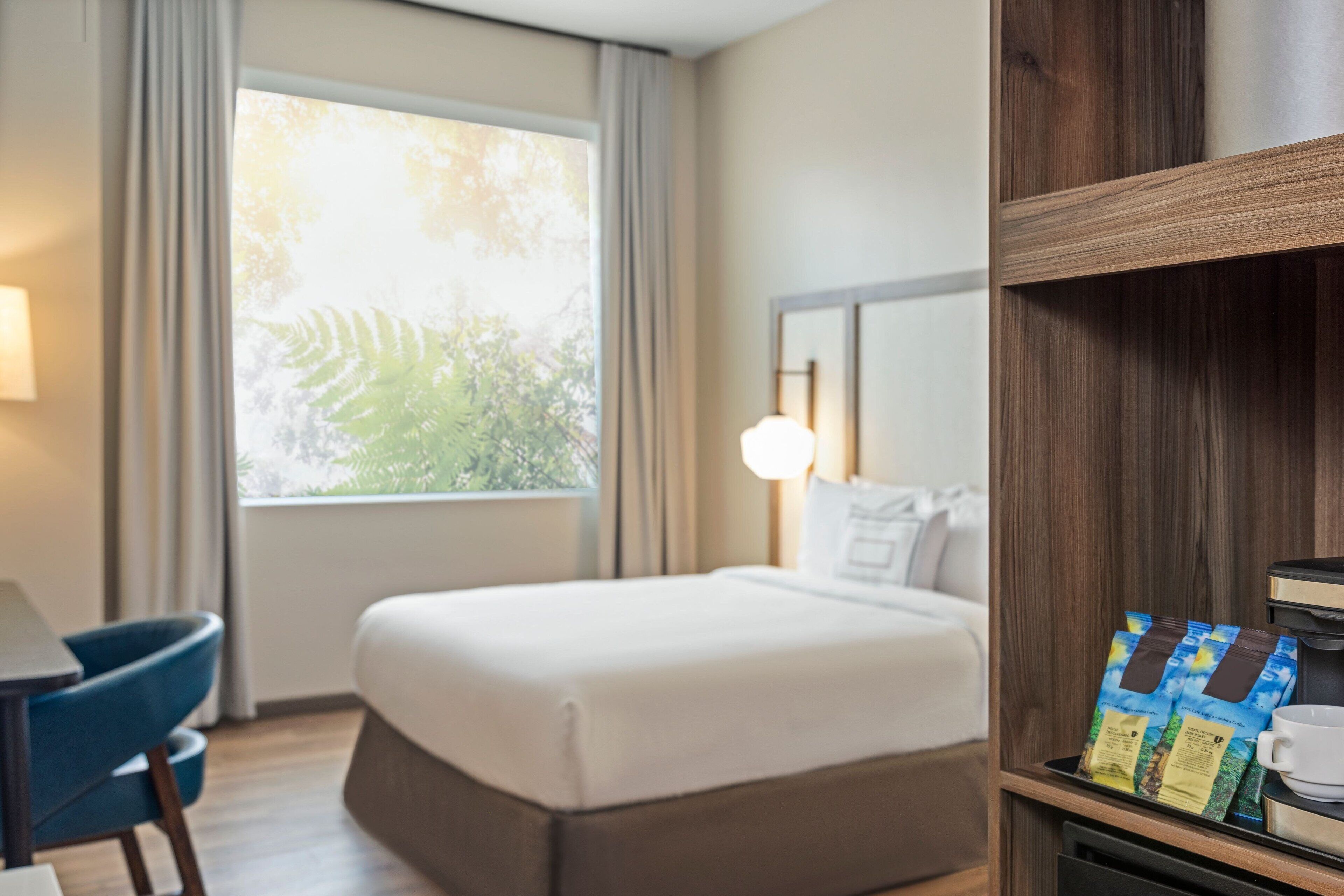 1 bedroom, in-room safe, desk, soundproofing