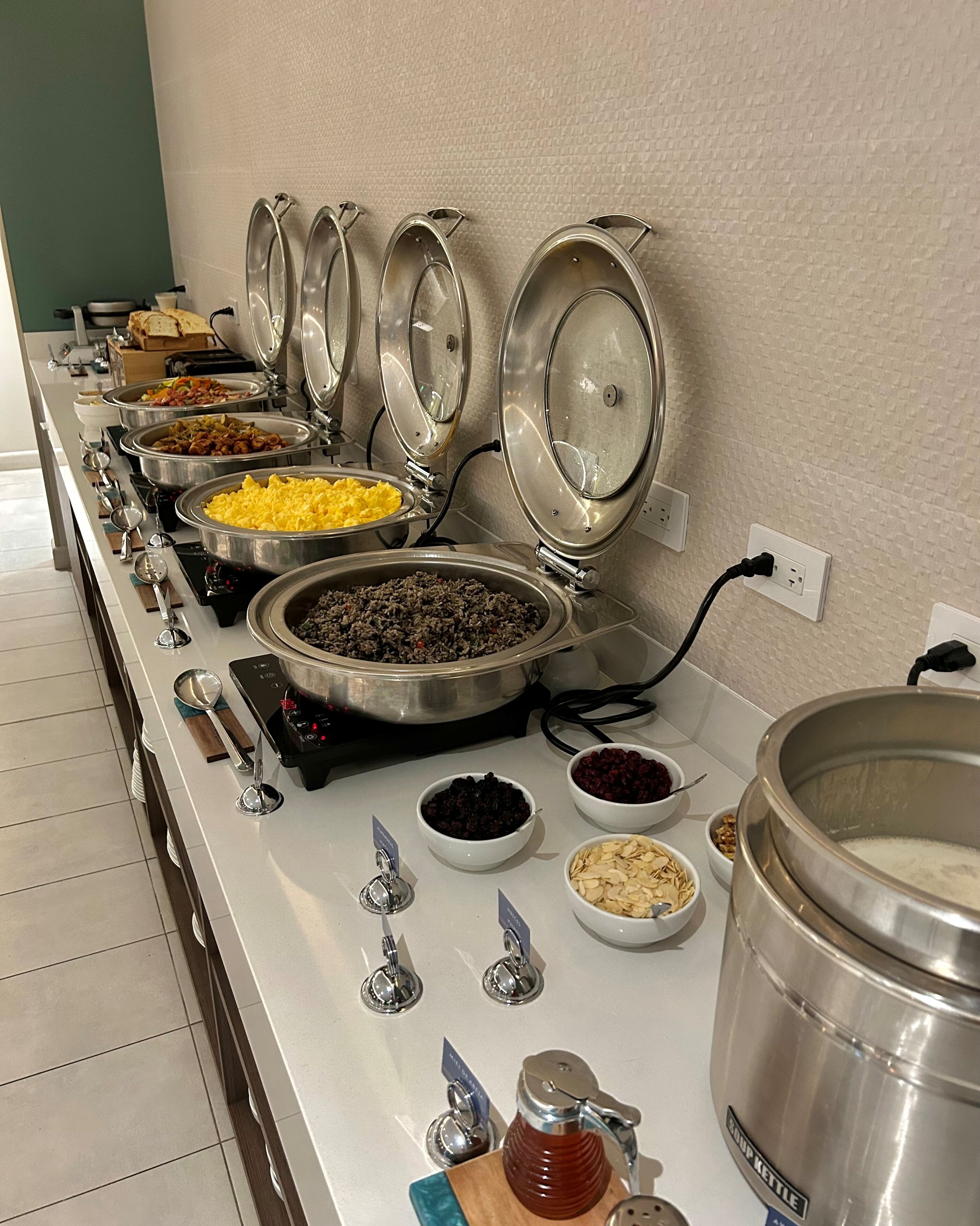 Desayuno buffet incluido todos los días 