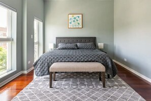 6 عدّة غرف نوم ومكواة/لوح كي وواي فاي مجانًا وملاءات أسرّة