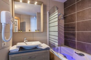 Dusche, Whirlpool, Haartrockner