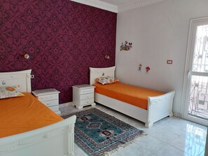 4 عدّة غرف نوم