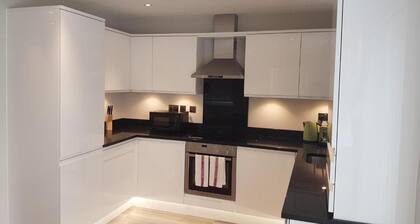 Lovely 2-bed Apartment in Brentwood