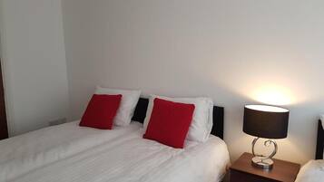 Apartment | 2 bedrooms, free WiFi, bed sheets