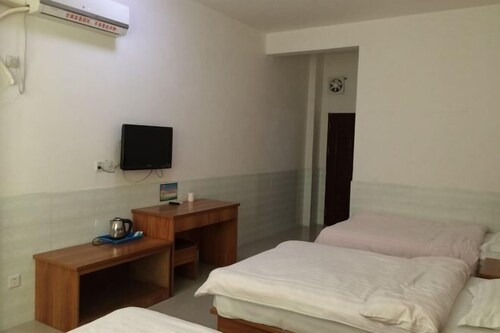 Weisheng Hostel