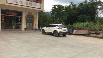 Aparcamiento sin asistencia gratuito