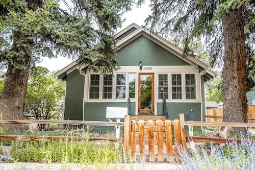 Light Filled Century Old Home Near CSU & Old Town