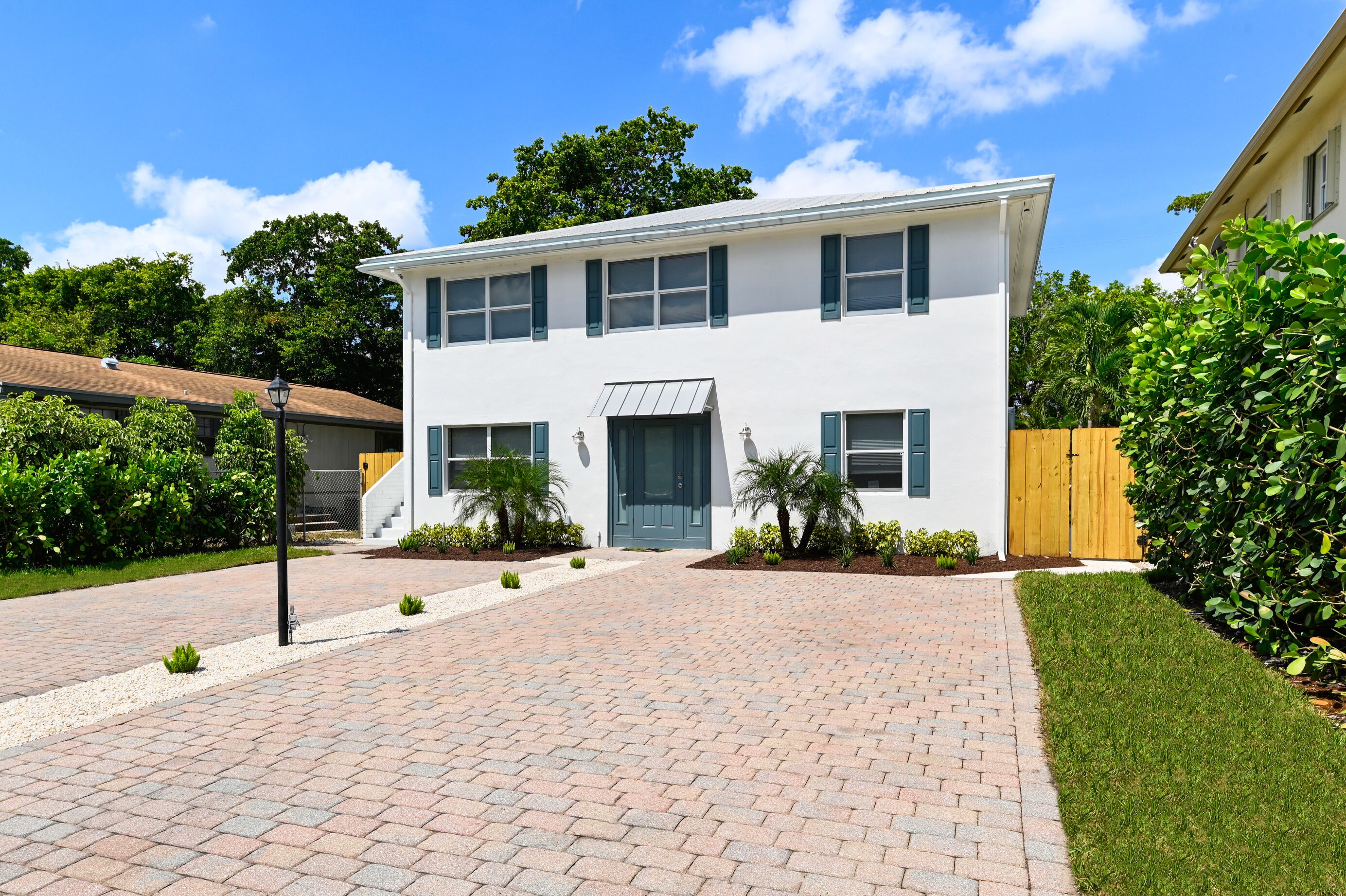 4/2 + 4/2 duplex with heated pool two blocks Atlantic Ave