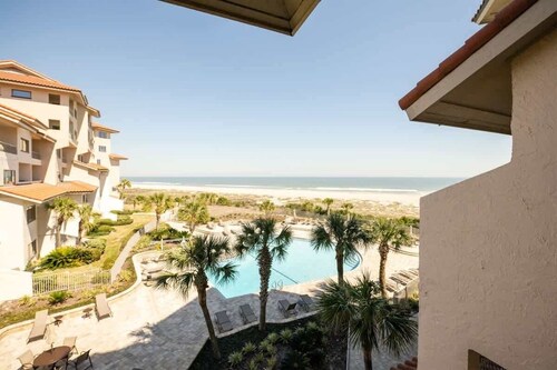 Sandcastle Court 219