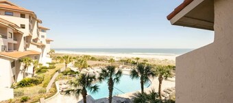 Sandcastle Court 219