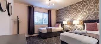 🖤30% OFF 28+ nights stays - Thorpe Park Spacious 3 bedroom Maisonette🖤