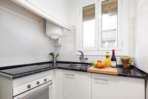 Talheres/pratos/utensílios de cozinha